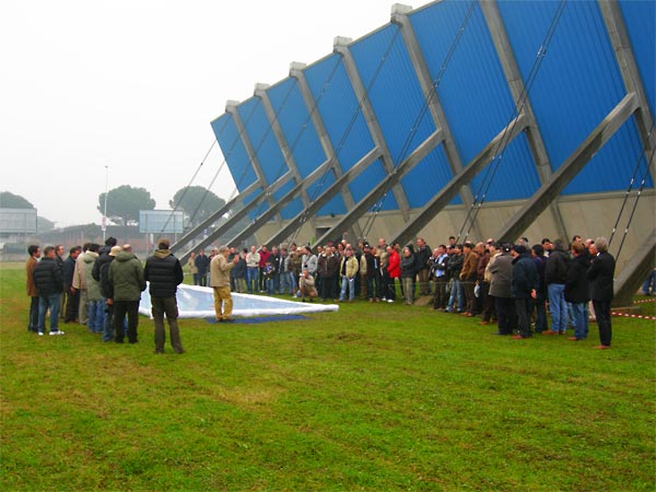 Dimostrazione alla vasca di Roberto Praglila per l'E.F.F.A.