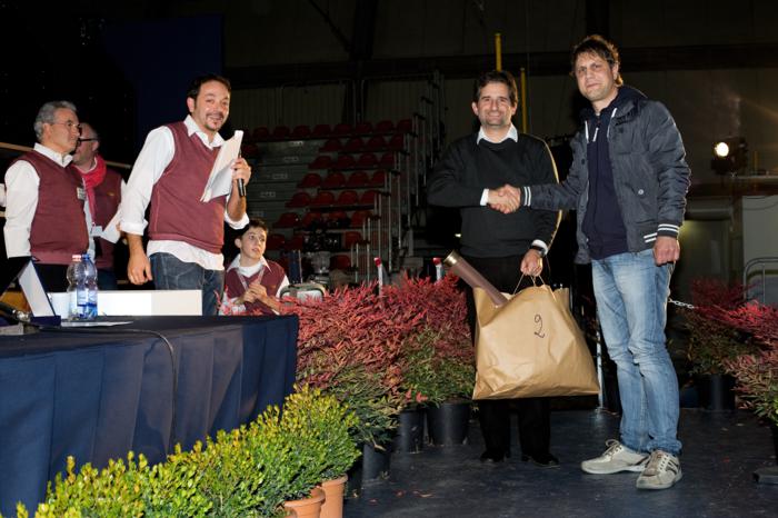 Andrea Gasparini 2° classificato Trofeo Bisenzio 14^ ed. premiato dall'assessore allo Sport Matteo Grazini.