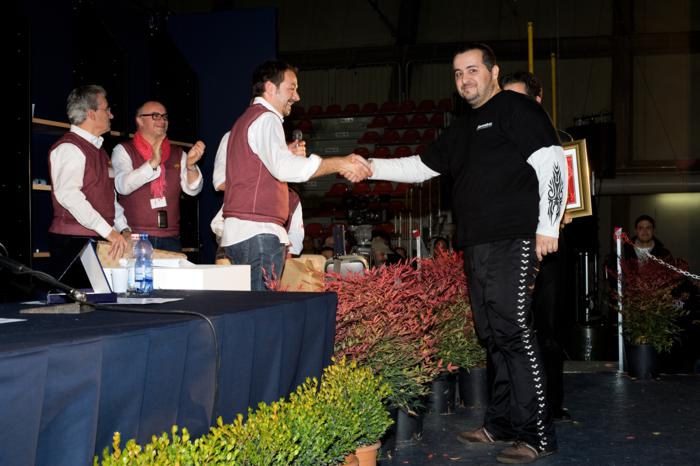 Ivano Mongatti Si complimenta con Ivan Tommaselli Vincitore del Trofeo Bisenzio 14^ ed.